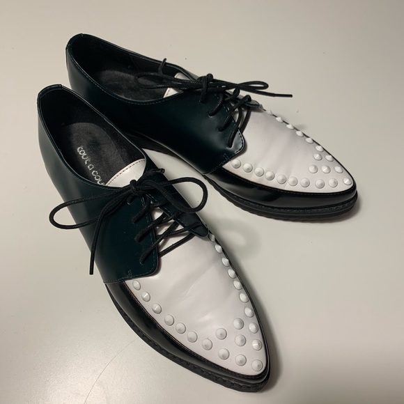 tout ā coup Shoes - Rockstud Oxfords